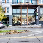 Ballard 2Br W Shops Bbq Lounge Near Zipcar Sea-467