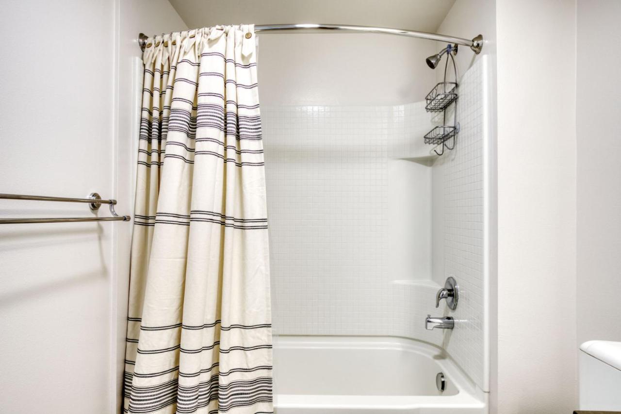 Ballard 2br W Shops Bbq Lounge Near Zipcar Sea-467 Apartment *